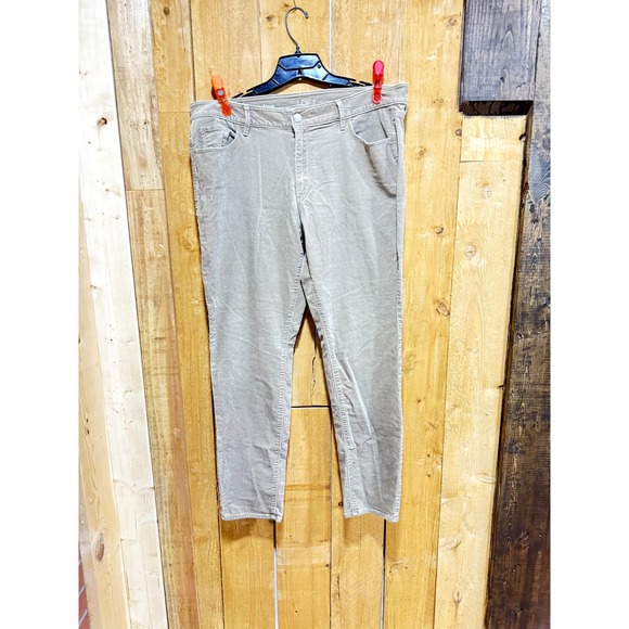 LOFT Pants - Loft khaki courdaroy pants